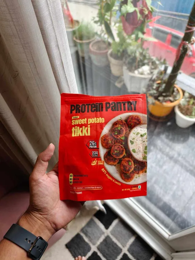 Protein Pantry Aloo Tikki — high-protein aloo tikki snack with chutney